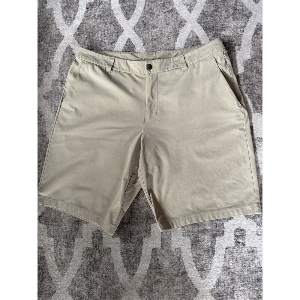 Lululemon Commission Shorts Classic Mens Size 36 Biege